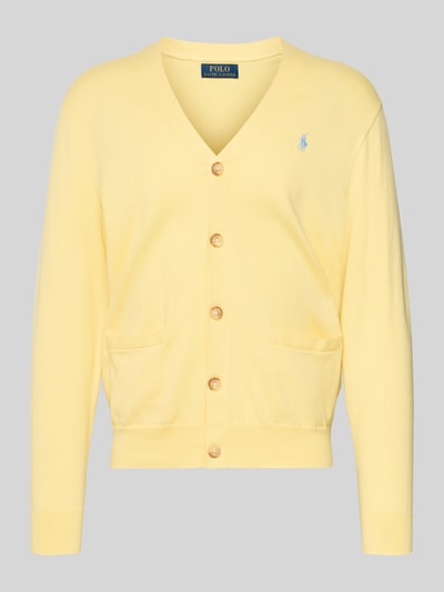 Produktfoto, Regular Fit Strickjacke aus reiner Baumwolle von Polo Ralph Lauren in effen geel, knoopsluiting, V-hals, opgestikte zijzak, gebreide structuur