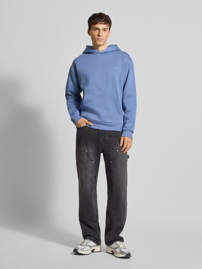 REVIEW Hoodie mit Label-Print Rauchblau 1