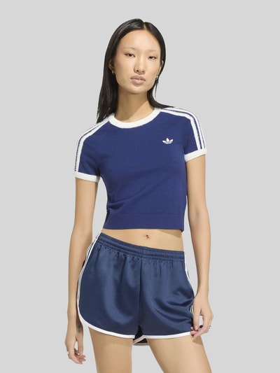 adidas Originals Slim Fit T-Shirt aus Viskose-Mix mit Logo-Stitching Dunkelblau 3
