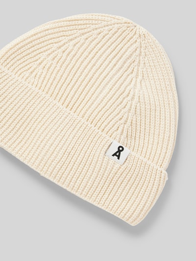 Armedangels Beanie met labeldetail, model 'NILDAAO' Offwhite - 2