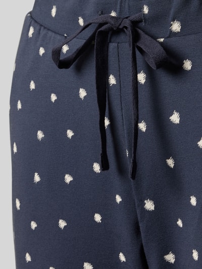 Produktfoto, Wide Fit Pyjama-Hose aus Baumwoll-Mix von Schiesser, dunkelblau mit weißen Punkten, elastischer Bund und Tunnelzug, Damen Pyjama-Hose, weiche Struktur