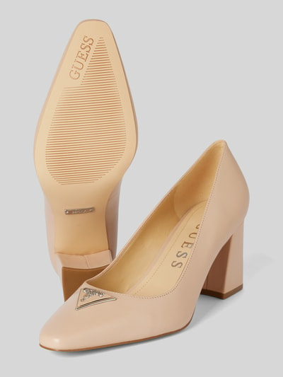 Guess Pumps aus Leder mit Bloackabsatz Modell 'VARLAY2' Beige 3