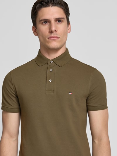 Tommy Hilfiger Slim Fit Poloshirt mit Logo-Stitching Modell '1985' Oliv 3