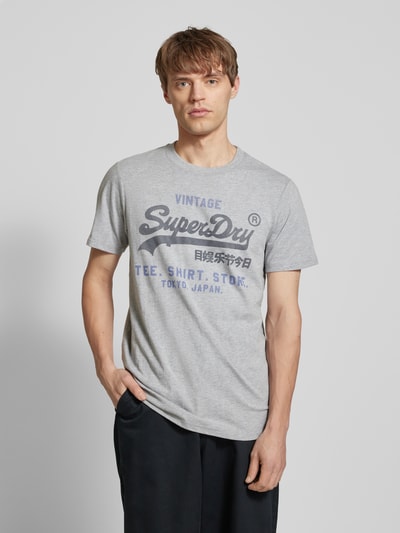 Superdry Relaxed Fit T-Shirt mit Label-Print Mittelgrau 4