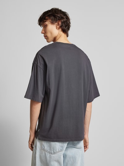 Jack & Jones T-Shirt mit geripptem Rundhalsausschnitt Modell 'CHARGE' Mittelgrau 5