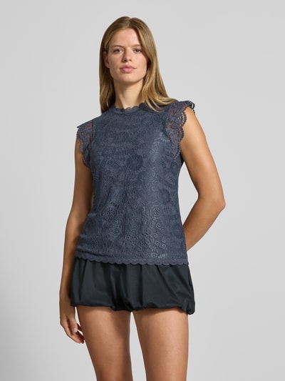Vrouwenmodel draagt donkerblauw Regular fit blusentop met all-over motief model 'OLLINE' van PIECES, dames, vooraanzicht bovenlichaam