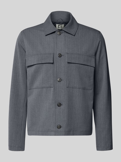 Produktfoto, Regular Fit Jacke mit Viskose-Anteil Modell 'Grahn' von Casual Friday, hellgrauer Elastischer-Material-Mix, Umlegekragen, Brusttaschen, durchgehende Knopfleiste, glatte Textur