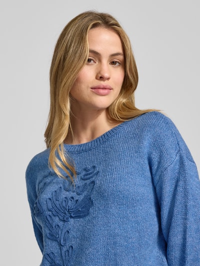 More & More Gebreide pullover met bloemenstitching Rookblauw - 3