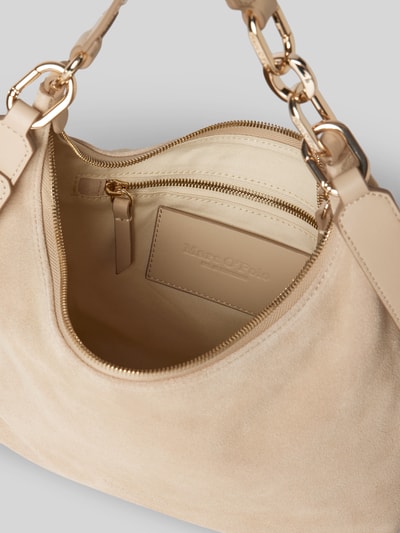 Marc O'Polo Crossbody Bag aus weichem Velours-Rindleder mit golden glänzenden Details Sand 5