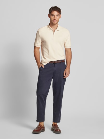 BOSS Koszulka polo o kroju regular fit z zamkiem błyskawicznym model ‘Paras’ Piaskowy 1