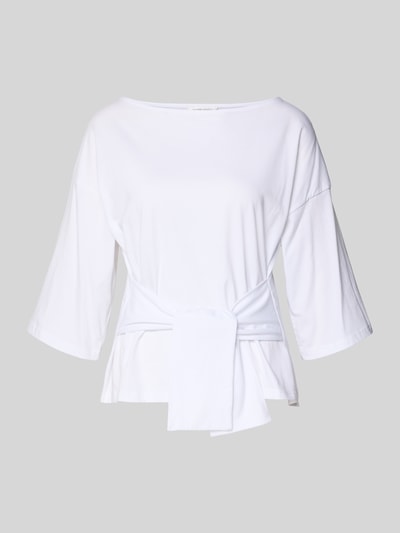 Produktfoto, weißes Shirt mit U-Boot-Ausschnitt Modell 'Dajana' von GUIDO MARIA KRETSCHMER WOMAN aus reiner Baumwolle, taillierter Schnitt, 3/4-Arm, Raffung, Rückenlänge bei Größe 36: 56 cm
