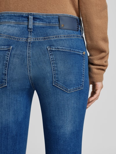 Cambio Jeans in used-look in verkorte pasvorm, model 'PIPER' Blauw - 3