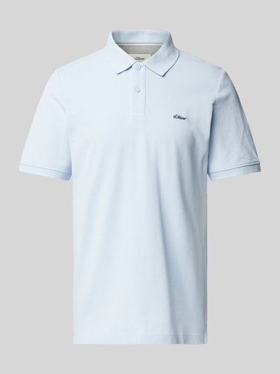 s.Oliver RED LABEL Regular Fit Poloshirt aus reiner Baumwolle mit Label Stitching Hellblau 2