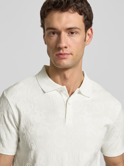 GUESS Slim Fit Poloshirt in tonalem Allover-Look Weiss 3