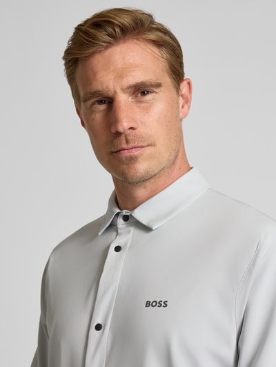 BOSS Green Relaxed Fit Freizeithemd mit Odor Control Hellgrau 3