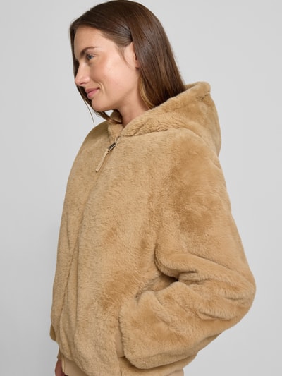 s.Oliver RED LABEL Regular Fit Kunstfelljacke mit Kapuze Beige 3