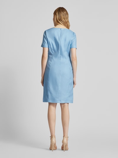 WHITE LABEL Knielanges Kleid mit V-Ausschnitt Hellblau 5