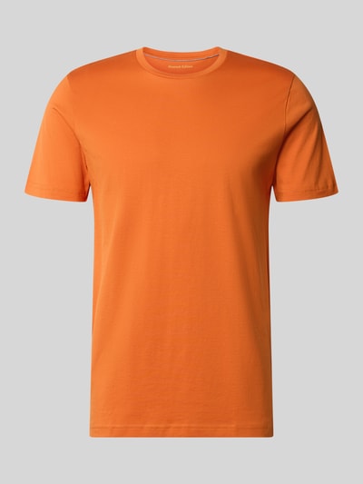 Produktfoto, T-Shirt aus Baumwolle mit Rundhalsausschnitt von Christian Berg Men w kolorze pomarańczowym, krój slim fit, okrągły dekolt, długość tyłu w rozmiarze M: 73 cm
