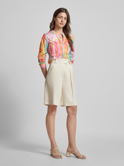 Emily Van den Bergh Blouse met all-over motief, model 'Multi Aqua Patch' Felroze - 1