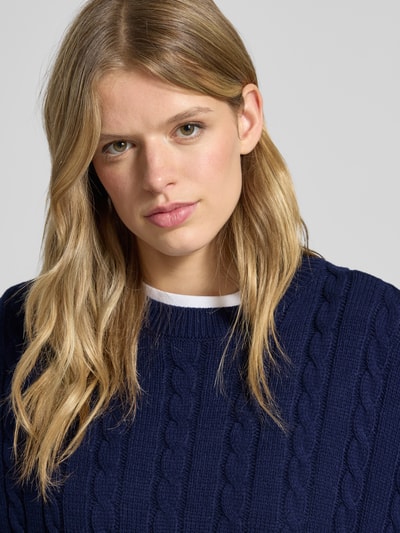 Review Gebreide pullover met kabelpatroon en ronde hals Marineblauw - 3