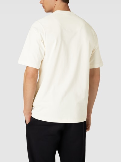 ADIDAS SPORTSWEAR T-Shirt mit Label-Detail Modell 'CAPS TEE' Offwhite 5