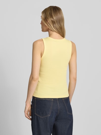 VERO MODA Top o kroju slim fit z mieszanki bawełny model 'CHLOE' Żółty 5