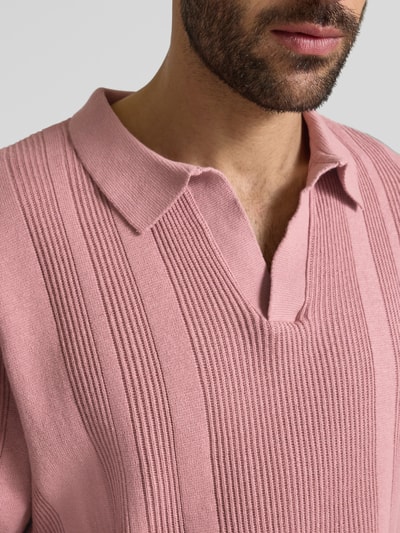 Lindbergh Oversized poloshirt met V-hals Roze - 3