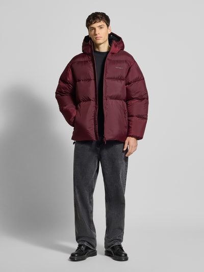Carhartt Work In Progress Puffer Jacket met capuchon Donkerrood - 1