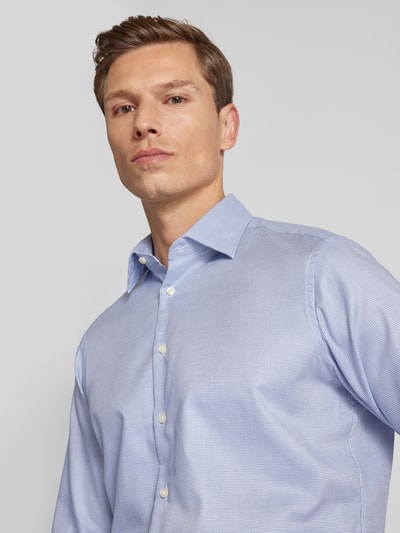 Christian Berg Men Regular Fit Business-Hemd mit Kentkragen Royal 3