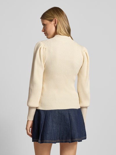 Only Sweter z dzianiny o kroju regular fit z mieszanki wiskozy model ‘KATIA’ Złamany biały melanż 5