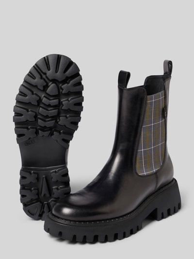 Produktfoto, Stiefel aus echtem Leder mit Logo-Detail von Marc Cain Bags & Shoes, abgerundete Passform, profilierte Sohle, Schwarz mit kariertem Einsatz, Absatzhöhe 6 cm, Schafthöhe 19 cm, Schaftweite 12 cm