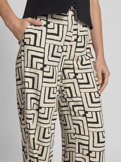 Christian Berg Woman Spodnie materiałowe z wiskozy z wpuszczanymi kieszeniami i elastycznym pasem Czarny 3