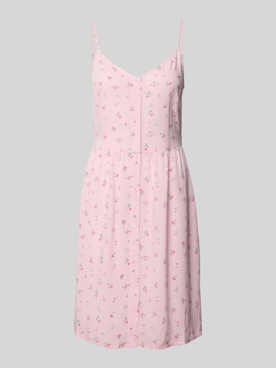 Produktfoto, Leicht ausgestelltes Minikleid aus reiner Viskose Modell 'TALA' von Pieces, rosa mit florales-Allover-Muster, V-Ausschnitt, verstellbare Spaghettiträger, gerade Saumkante, Material: reine Viskose.