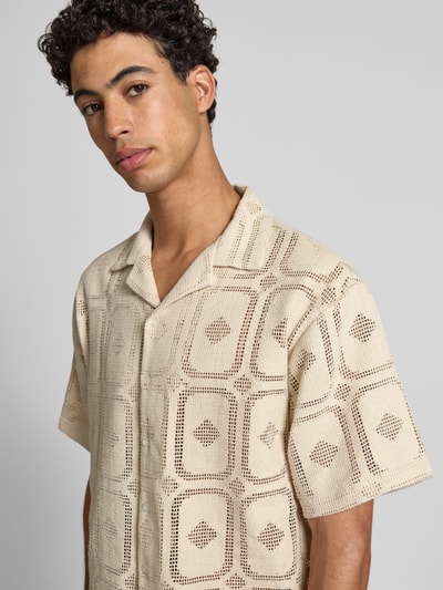 Redefined Rebel Boxy Fit Freizeithemd mit Lochmuster Modell 'ZANDER' Offwhite 3