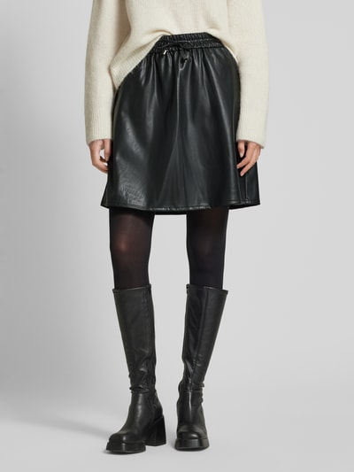 Vila Knielange rok in leerlook, modell 'DAGMAR' Zwart - 4