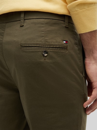 Tommy Hilfiger Chinos o kroju slim fit z mieszanki bawełny model 'BLEECKER' Khaki 3