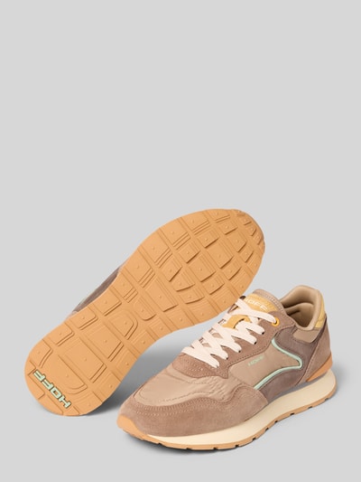 Produktfoto, Sneaker aus Leder-Mix mit Logo-Detail Modell 'City' von HOFF, beige, runde Form, Struktur durch Wildleder und glattes Leder, Damen Sneaker, abgerundete Passform, Absatzhöhe 2 cm, Schafthöhe 9 cm, Schaftweite 8 cm
