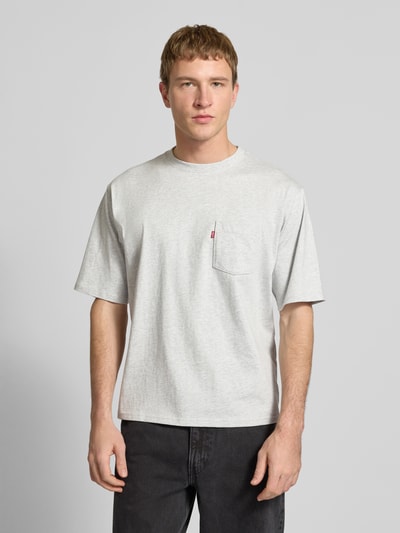Levi's® T-shirt o kroju relaxed fit z czystej bawełny Jasnoszary 4