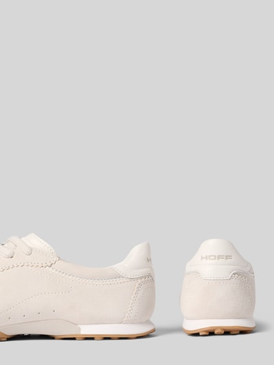 Produktfoto, Sneaker aus echtem Leder mit Logo-Detail Modell 'Bridge' von HOFF, damski, zaokrąglony kształt, profilowana podeszwa, sznurowanie, wysokość obcasa w rozmiarze 40: 1 cm, wysokość cholewki: 7 cm, szerokość w rozmiarze 40: 9 cm, beżowe odcienie, gładka i zamszowa faktura