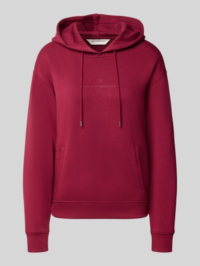 Produktfoto, Hoodie aus Viskose-Mix mit Logo Modell 'IMA' von MSCH Copenhagen in Dunkelrot, glatte Struktur, Eingrifftaschen, Regular Fit.