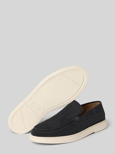 Produktfoto, Loafer aus echtem Leder Modell 'LIAM' von PS Poelman, czarny, zaokrąglony kształt, ozdobne szwy, gładka podeszwa, wysokość obcasa 2 cm, wysokość cholewki 6 cm, szerokość w rozmiarze 44: 12 cm