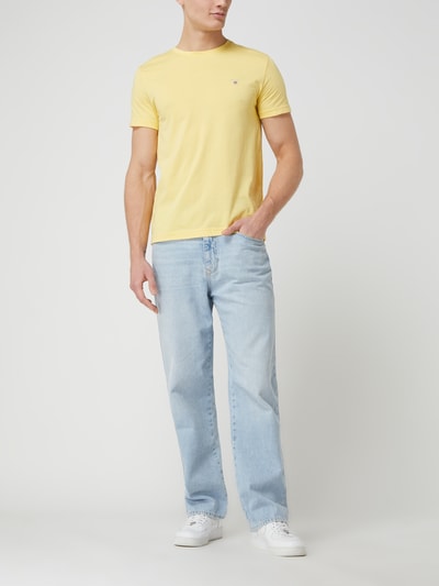 Gant Regular Fit T-Shirt mit Logo-Stickerei  Gelb 1