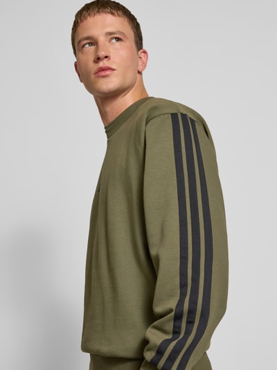adidas Sportswear Sweatshirt met logo en ronde hals Olijfgroen - 3