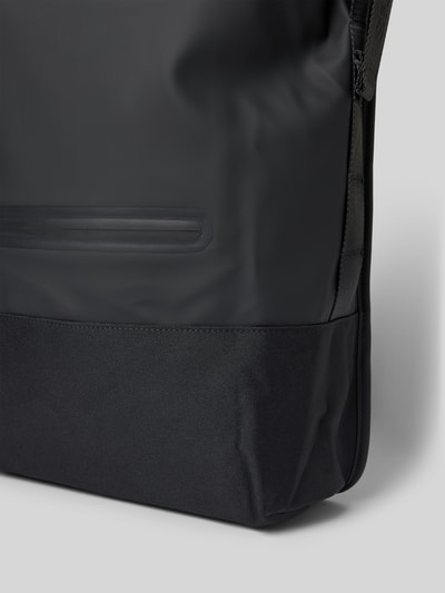 RAINS Rucksack mit Brustgurt Modell 'Trail' Black 3