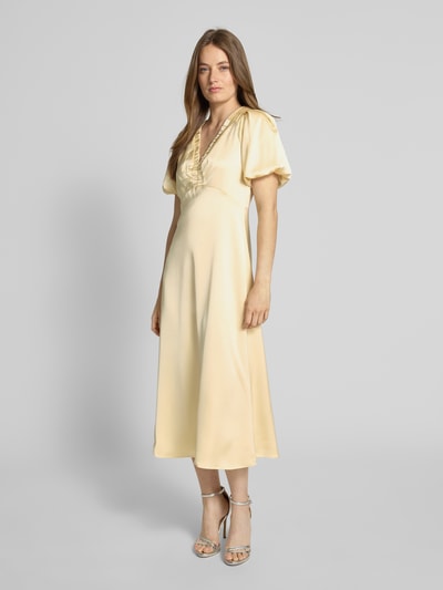 Neo Noir Midi-jurk met V-hals en pofmouwen, model 'Illana' Pastelgeel - 1