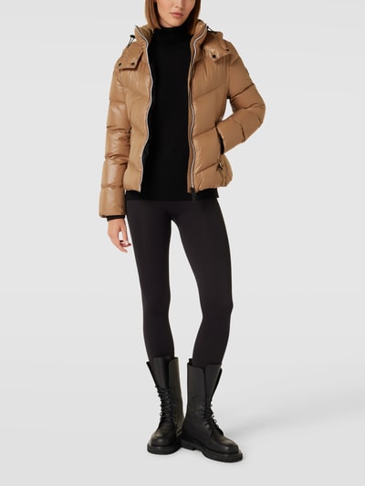 BOSS Black Women Daunenjacke mit Label-Details Modell 'Pepule' Camel 1