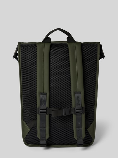 RAINS Rucksack mit Brustgurt Modell 'Trail' Oliv 4