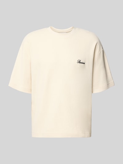 Produktfoto, T-Shirt mit Rundhalsausschnitt und Label-Stitching von REVIEW, Herren T-Shirt aus Baumwoll-Mix, Relaxed-Fit, Rückenlänge 64 cm, Farbe Naturweiß, strukturierte Oberfläche.