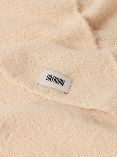 Produktfoto, Dreieckstuch mit Woll-Anteil von DRYKORN mit Strick-Optik in Beige, Material-Mix, Label-Patch, eingefasste Abschlüsse, Detailansicht