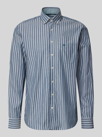 Produktfoto, Slim Fit Freizeithemd mit Button-Down-Kragen von Fynch-Hatton in Blau-Weiß mit Allover-Look, Reine Baumwolle, Brusttasche, Label-Stitching